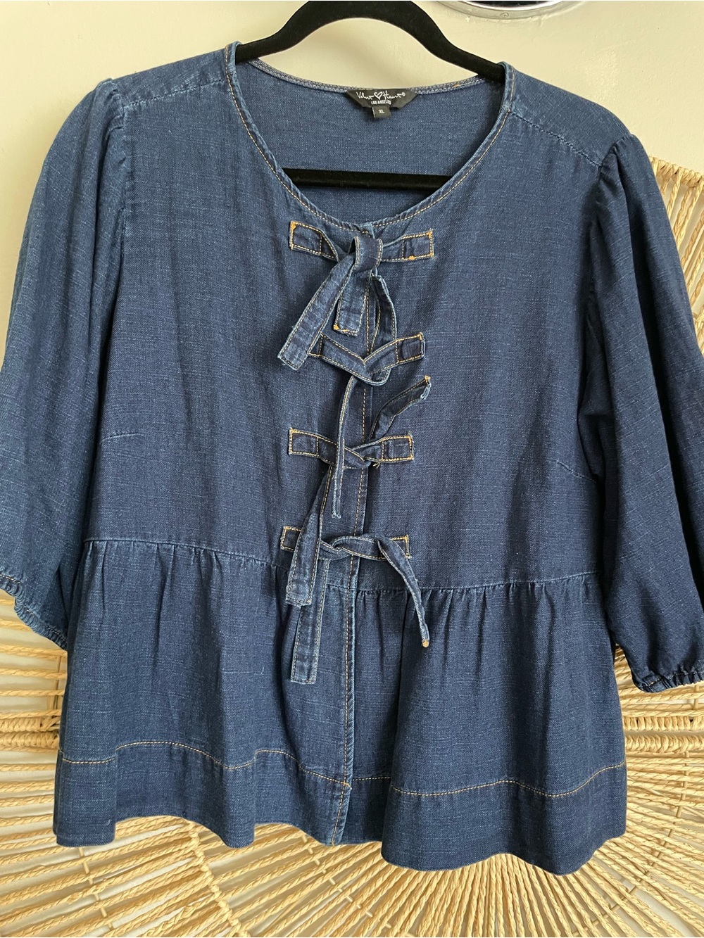 Velvet Heart Womenβs Navy Chambray Tie-Front Peplum Top Size XL
